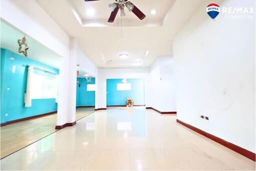 200 Sqm., 4 Beds Townhouse listed for ฿ 5,600,000.