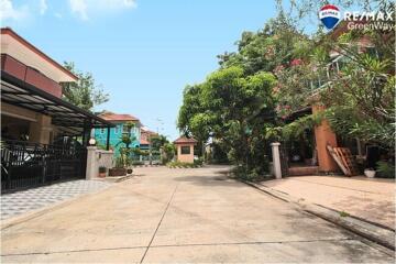 200 Sqm., 4 Beds Townhouse listed for ฿ 5,600,000.