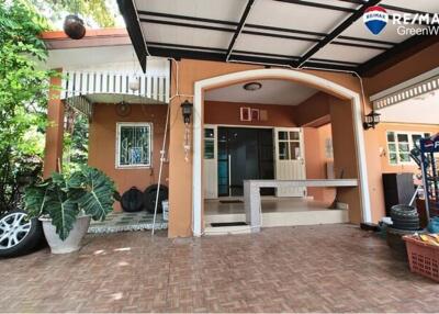 200 Sqm., 4 Beds Townhouse listed for ฿ 5,600,000.