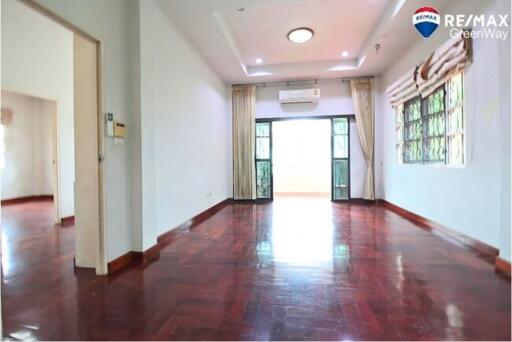 200 Sqm., 4 Beds Townhouse listed for ฿ 5,600,000.