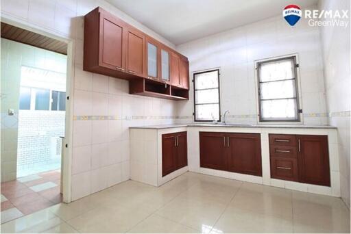 200 Sqm., 4 Beds Townhouse listed for ฿ 5,600,000.