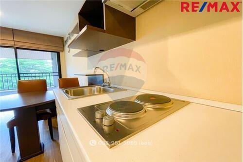 33 Sqm., 1 Bed Condo listed for ฿ 1,690,000.