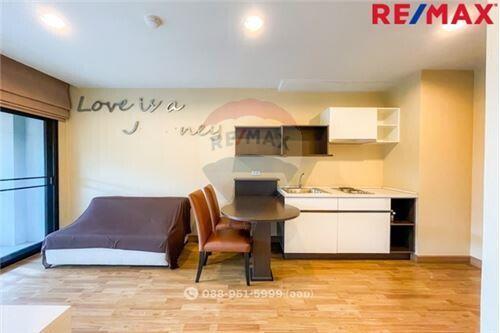 33 Sqm., 1 Bed Condo listed for ฿ 1,690,000.