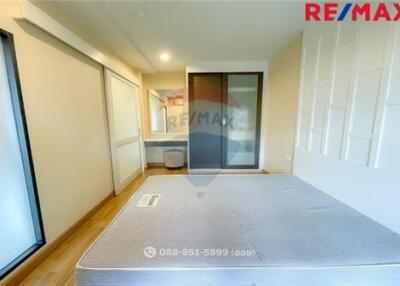 33 Sqm., 1 Bed Condo listed for ฿ 1,690,000.