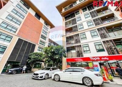 33 Sqm., 1 Bed Condo listed for ฿ 1,690,000.