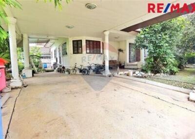 230 Sqm., 5 Beds Townhouse listed for ฿ 6,990,000.