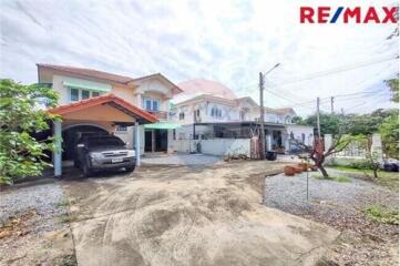 150 Sqm., 4 Beds Townhouse listed for ฿ 3,300,000.