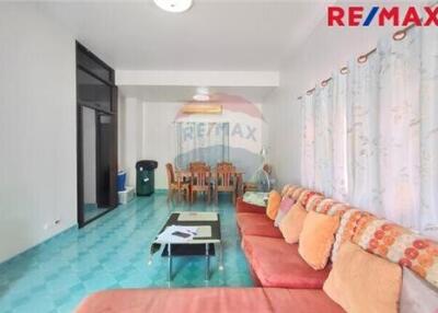 150 Sqm., 4 Beds Townhouse listed for ฿ 3,300,000.