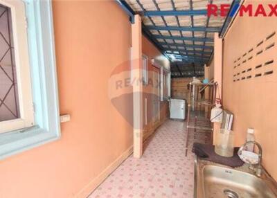 150 Sqm., 4 Beds Townhouse listed for ฿ 3,300,000.