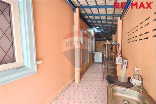 150 Sqm., 4 Beds Townhouse listed for ฿ 3,300,000.