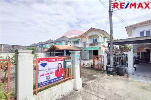 150 Sqm., 4 Beds Townhouse listed for ฿ 3,300,000.