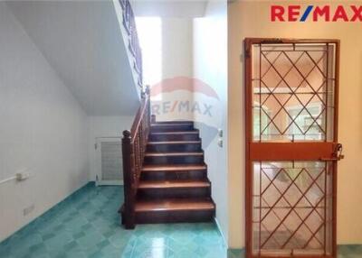 150 Sqm., 4 Beds Townhouse listed for ฿ 3,300,000.