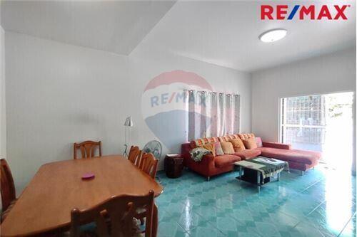 150 Sqm., 4 Beds Townhouse listed for ฿ 3,300,000.