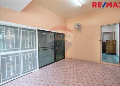 150 Sqm., 4 Beds Townhouse listed for ฿ 3,300,000.