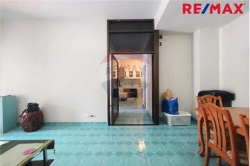 150 Sqm., 4 Beds Townhouse listed for ฿ 3,300,000.