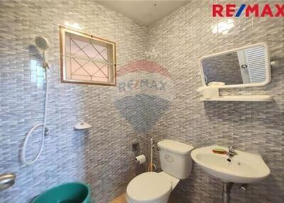 150 Sqm., 4 Beds Townhouse listed for ฿ 3,300,000.