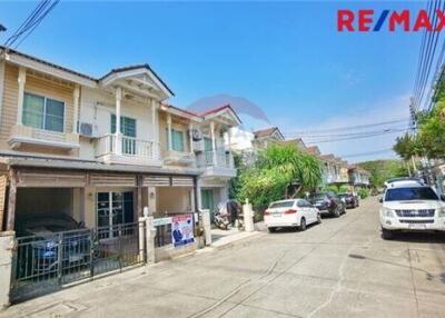 120 Sqm., 3 Beds Townhouse listed for ฿ 2,150,000.