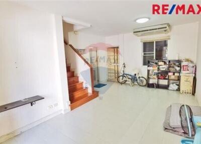 120 Sqm., 3 Beds Townhouse listed for ฿ 1,990,000.