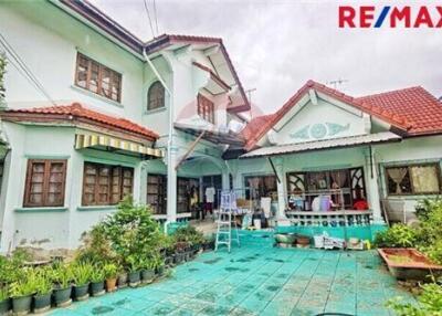 280 Sqm., 4 Beds Townhouse listed for ฿ 7,900,000.