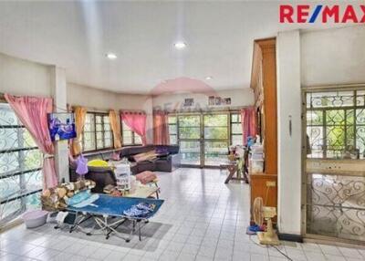 280 Sqm., 4 Beds Townhouse listed for ฿ 7,900,000.