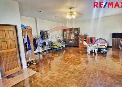 280 Sqm., 4 Beds Townhouse listed for ฿ 7,900,000.