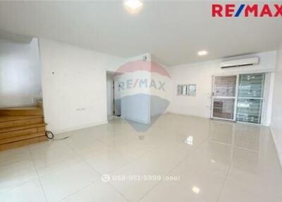 103 Sqm., 3 Beds Townhouse listed for ฿ 2,390,000.