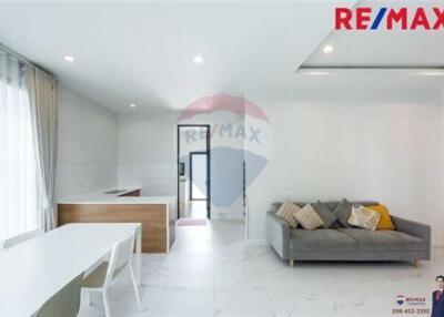 273 Sqm., 4 Beds Townhouse listed for ฿ 10,900,000.