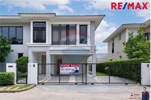 273 Sqm., 4 Beds Townhouse listed for ฿ 10,900,000.