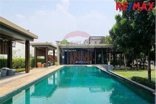 170 Sqm., 3 Beds Townhouse listed for ฿ 4,200,000.