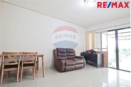 170 Sqm., 3 Beds Townhouse listed for ฿ 4,200,000.