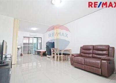 170 Sqm., 3 Beds Townhouse listed for ฿ 4,200,000.