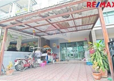 170 Sqm., 3 Beds Townhouse listed for ฿ 4,200,000.