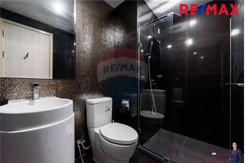 33 Sqm., 1 Bed Condo listed for ฿ 5,120,000.