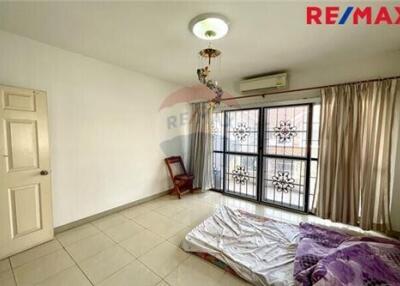 150 Sqm., 3 Beds Townhouse listed for ฿ 2,150,000.