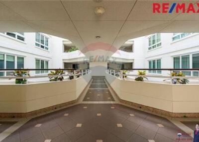 38 Sqm., 1 Bed Condo listed for ฿ 3,200,000.