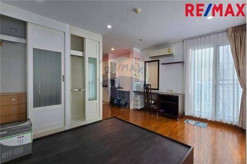 38 Sqm., 1 Bed Condo listed for ฿ 3,200,000.