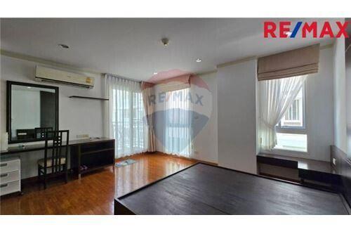 38 Sqm., 1 Bed Condo listed for ฿ 3,200,000.