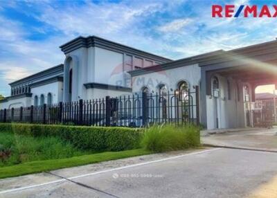 185 Sqm., 4 Beds Townhouse listed for ฿ 37,000./Month