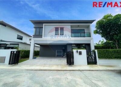 185 Sqm., 4 Beds Townhouse listed for ฿ 37,000./Month