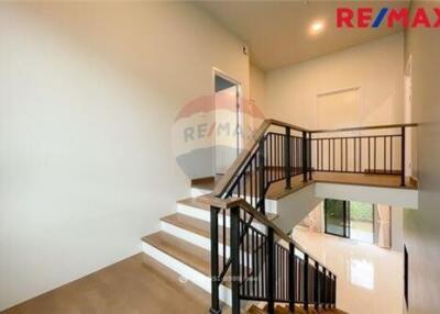 185 Sqm., 4 Beds Townhouse listed for ฿ 37,000./Month