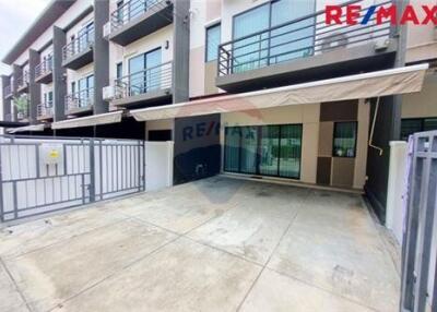 145 Sqm., 3 Beds Townhouse listed for ฿ 3,990,000.