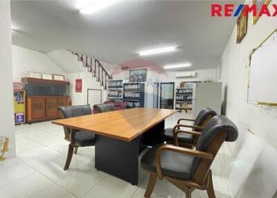 114 Sqm., 3 Beds Townhouse listed for ฿ 2,870,000.