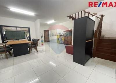 114 Sqm., 3 Beds Townhouse listed for ฿ 2,870,000.