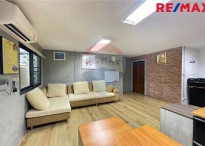 114 Sqm., 3 Beds Townhouse listed for ฿ 2,870,000.