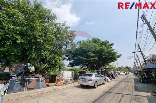 2,169 Sqm. Land listed for ฿ 20,596,000.