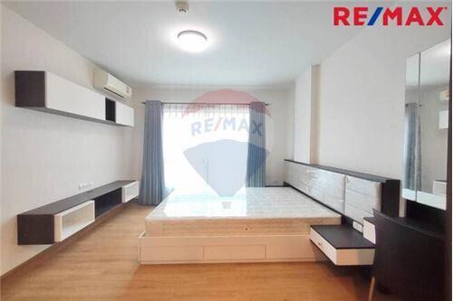 41 Sqm., 1 Bed Condo listed for ฿ 2,590,000.