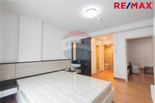 41 Sqm., 1 Bed Condo listed for ฿ 2,590,000.