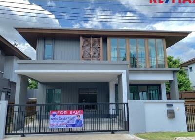 210 Sqm., 4 Beds Townhouse listed for ฿ 17,900,000.