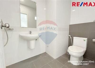 33 Sqm., 1 Bed Condo listed for ฿ 1,990,000.