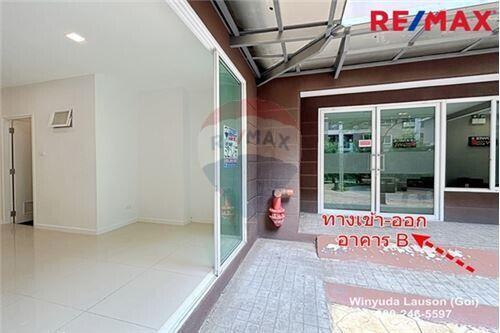 33 Sqm., 1 Bed Condo listed for ฿ 1,990,000.